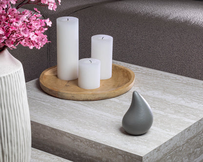 traan urn op een salontafel