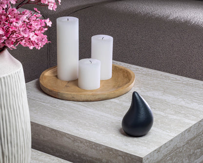 traan urn op een salontafel