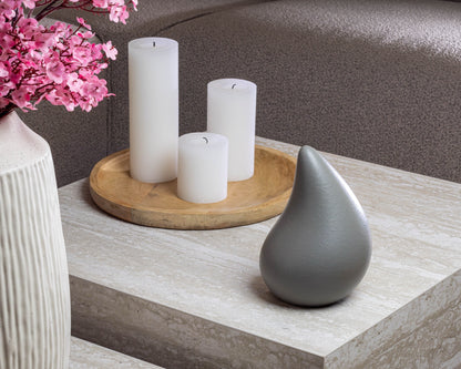 traan urn op een salontafel